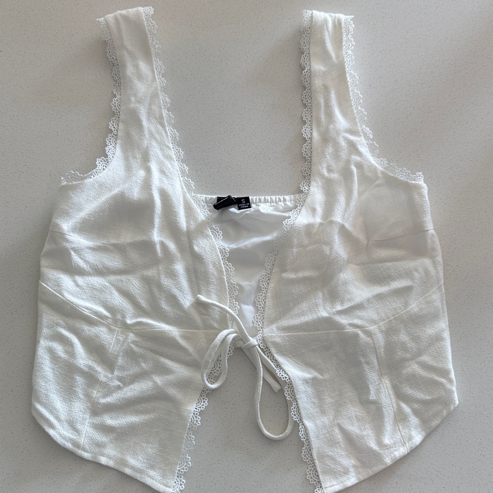 Windsor White Lace-Edged Tank Top
